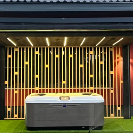 Pergola mit zipSCREEN Sonnenschutzsystem, NEU